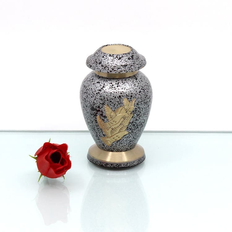 Spotted Silver with Gold Doves - Image 3