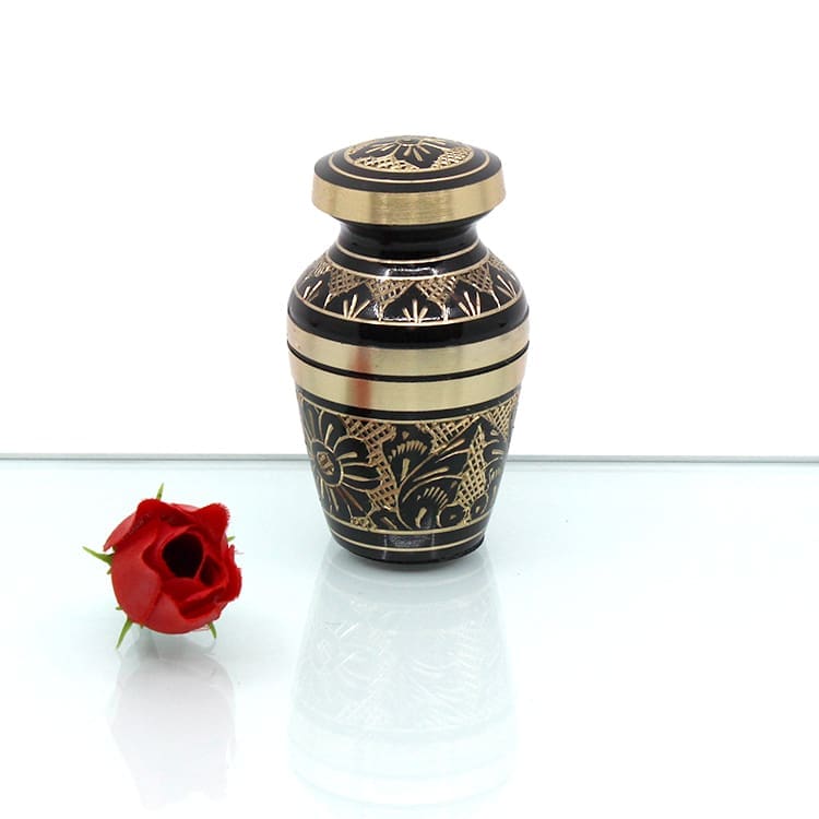 Memento | Black / Gold Floral - 06-2500T